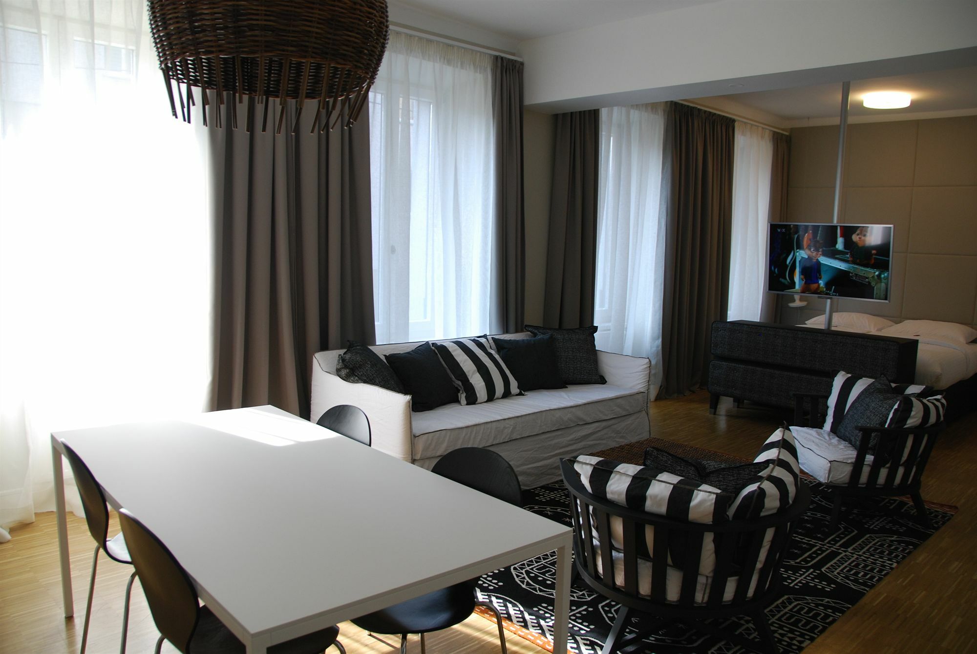 My In - Smart - Landstraße